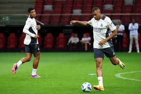 勞作戰的情 勞作戰的情